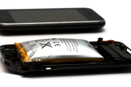 phone battery swelling