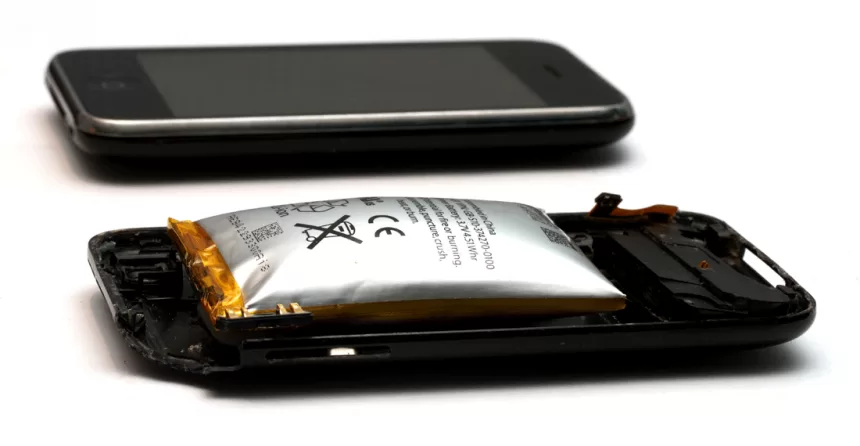 phone battery swelling