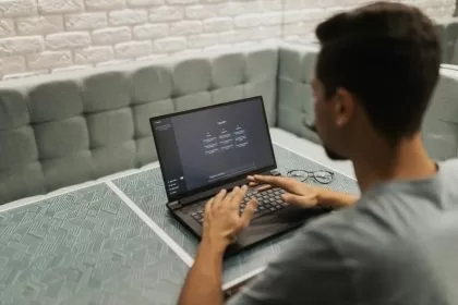 Laptop used for local AI tasks with an NPU
